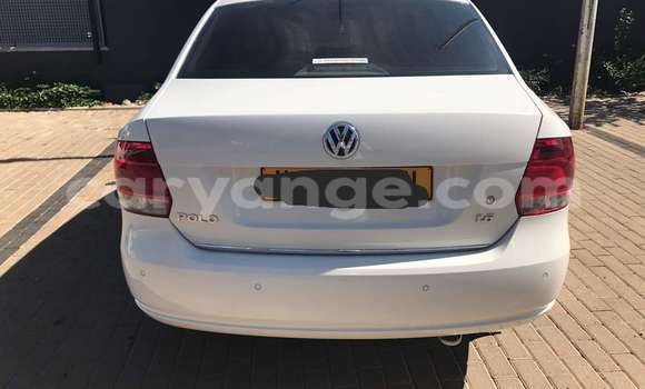 Acheter Occasion Voiture Volkswagen Polo Sedan Bleu à Windhoek, Namibie Acheter Occasion Voiture Volkswagen Polo Sedan Bleu à Windhoek, Namibie
