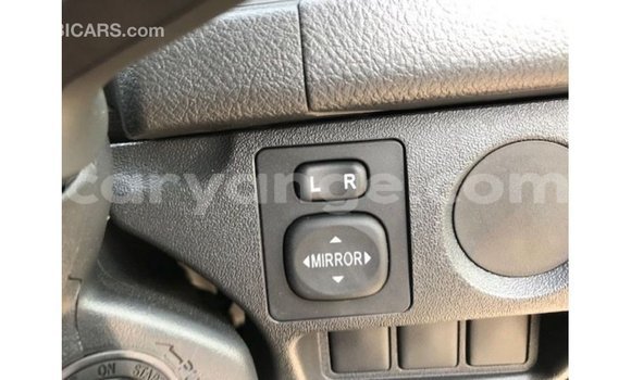 Acheter Import Voiture Toyota 4Runner Blanc à Import - Dubai, Namibie Acheter Import Voiture Toyota 4Runner Blanc à Import - Dubai, Namibie