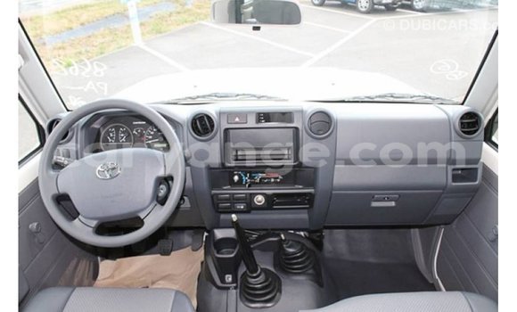 Buy Import Toyota Land Cruiser White Car in Import - Dubai in Namibia Buy Import Toyota Land Cruiser White Car in Import - Dubai in Namibia