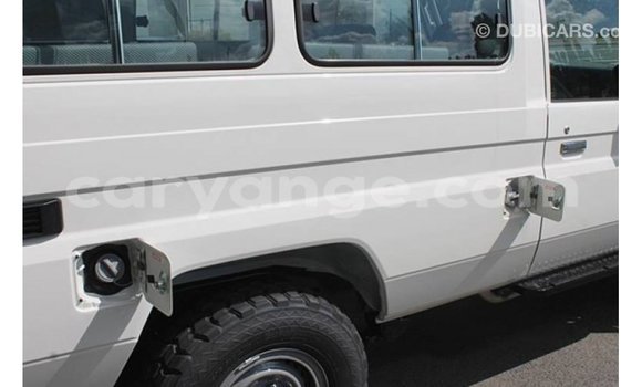 Buy Import Toyota Land Cruiser White Car in Import - Dubai in Namibia Buy Import Toyota Land Cruiser White Car in Import - Dubai in Namibia