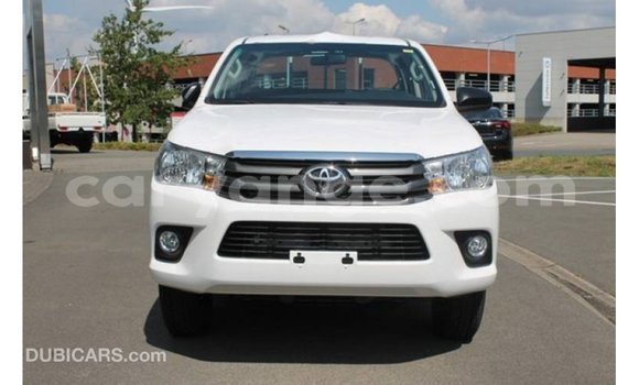 Acheter Import Voiture Toyota Hilux Blanc à Import - Dubai, Namibie Acheter Import Voiture Toyota Hilux Blanc à Import - Dubai, Namibie