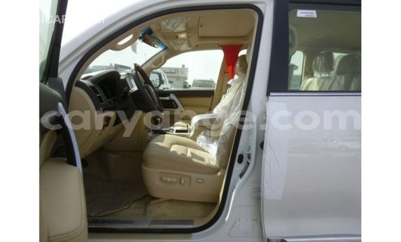 Buy Import Toyota Land Cruiser White Car in Import - Dubai in Namibia Buy Import Toyota Land Cruiser White Car in Import - Dubai in Namibia