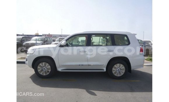 Buy Import Toyota Land Cruiser White Car in Import - Dubai in Namibia Buy Import Toyota Land Cruiser White Car in Import - Dubai in Namibia