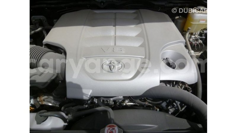 Big with watermark toyota land cruiser namibia import dubai 11473