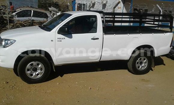 Buy Used Toyota Hilux White Car in Windhoek in Namibia Buy Used Toyota Hilux White Car in Windhoek in Namibia