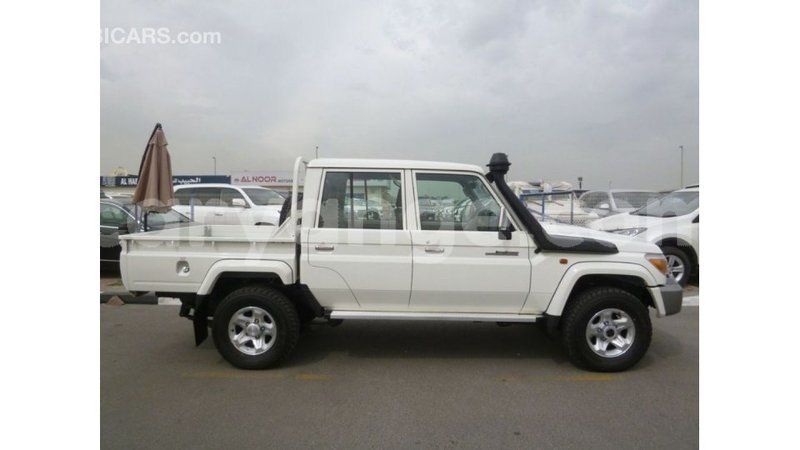 Big with watermark toyota land cruiser namibia import dubai 11490