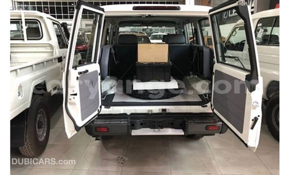 Buy Import Toyota Land Cruiser White Car in Import - Dubai in Namibia Buy Import Toyota Land Cruiser White Car in Import - Dubai in Namibia