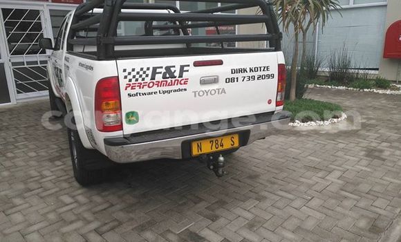 Acheter Occasion Voiture Toyota Hilux Blanc à Windhoek, Namibie Acheter Occasion Voiture Toyota Hilux Blanc à Windhoek, Namibie