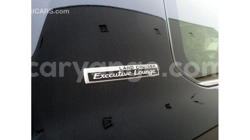 Big with watermark toyota land cruiser namibia import dubai 11497