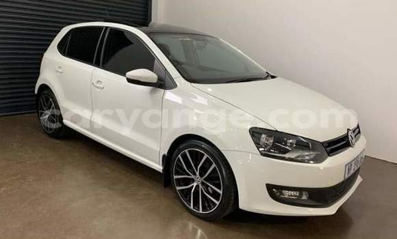 Acheter Occasion Voiture Volkswagen Polo Blanc à Windhoek, Namibie Acheter Occasion Voiture Volkswagen Polo Blanc à Windhoek, Namibie