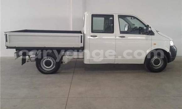 Acheter Occasion Voiture Volkswagen Transporter Blanc à Windhoek, Namibie Acheter Occasion Voiture Volkswagen Transporter Blanc à Windhoek, Namibie