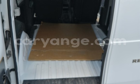 Buy Used Renault Kangoo White Car in Grootfontein in Namibia Buy Used Renault Kangoo White Car in Grootfontein in Namibia