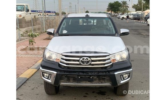Acheter Import Voiture Toyota Hilux Noir à Import - Dubai, Namibie Acheter Import Voiture Toyota Hilux Noir à Import - Dubai, Namibie