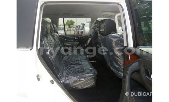 Acheter Import Voiture Infiniti Q Blanc à Import - Dubai, Namibie Acheter Import Voiture Infiniti Q Blanc à Import - Dubai, Namibie