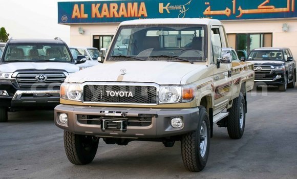 Buy Import Toyota Land Cruiser Beige Car in Import - Dubai in Namibia Buy Import Toyota Land Cruiser Beige Car in Import - Dubai in Namibia