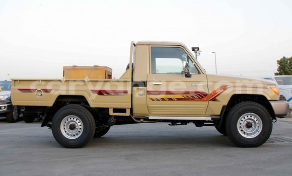 Buy Import Toyota Land Cruiser Beige Car in Import - Dubai in Namibia Buy Import Toyota Land Cruiser Beige Car in Import - Dubai in Namibia