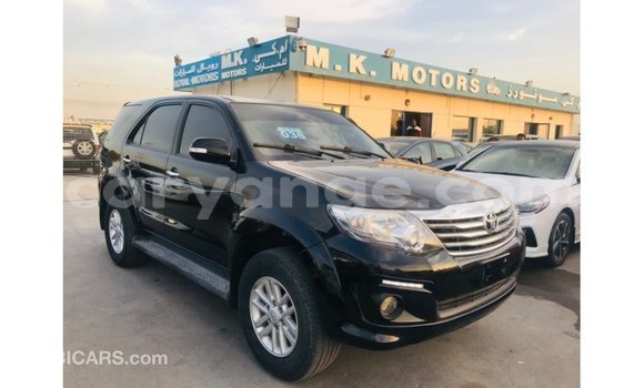 Acheter Import Voiture Toyota Fortuner Noir à Import - Dubai, Namibie Acheter Import Voiture Toyota Fortuner Noir à Import - Dubai, Namibie