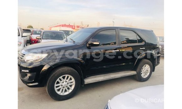 Acheter Import Voiture Toyota Fortuner Noir à Import - Dubai, Namibie Acheter Import Voiture Toyota Fortuner Noir à Import - Dubai, Namibie