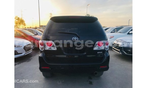 Acheter Import Voiture Toyota Fortuner Noir à Import - Dubai, Namibie Acheter Import Voiture Toyota Fortuner Noir à Import - Dubai, Namibie