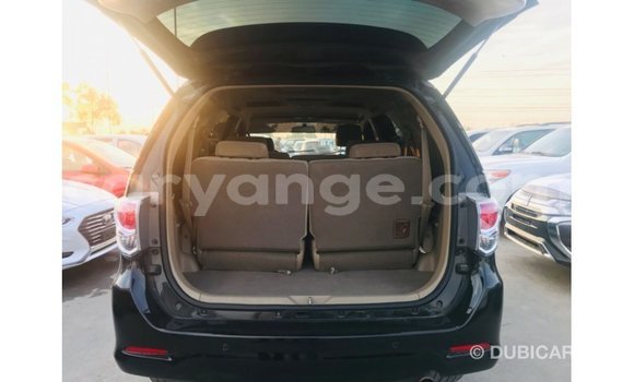 Acheter Import Voiture Toyota Fortuner Noir à Import - Dubai, Namibie Acheter Import Voiture Toyota Fortuner Noir à Import - Dubai, Namibie