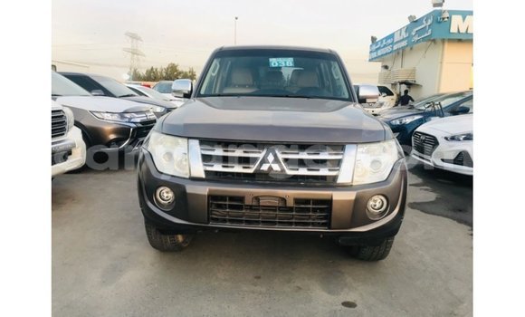 Acheter Import Voiture Mitsubishi Pajero Marron à Import - Dubai, Namibie Acheter Import Voiture Mitsubishi Pajero Marron à Import - Dubai, Namibie