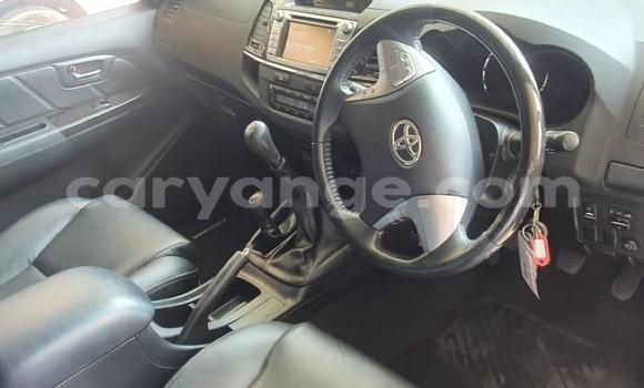 Acheter Occasion Voiture Toyota Fortuner Blanc à Windhoek, Namibie Acheter Occasion Voiture Toyota Fortuner Blanc à Windhoek, Namibie