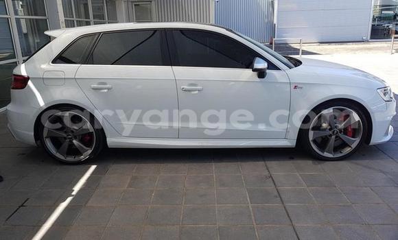 Acheter Occasion Voiture Audi RS3 Blanc à Windhoek, Namibie Acheter Occasion Voiture Audi RS3 Blanc à Windhoek, Namibie