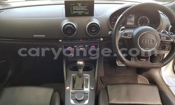 Acheter Occasion Voiture Audi RS3 Blanc à Windhoek, Namibie Acheter Occasion Voiture Audi RS3 Blanc à Windhoek, Namibie