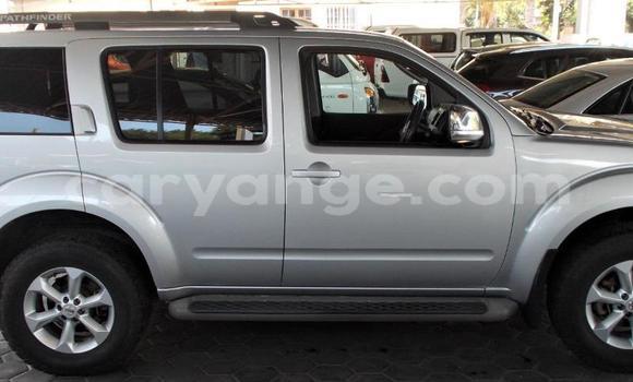 Acheter Occasion Voiture Nissan Pathfinder Gris à Windhoek, Namibie Acheter Occasion Voiture Nissan Pathfinder Gris à Windhoek, Namibie