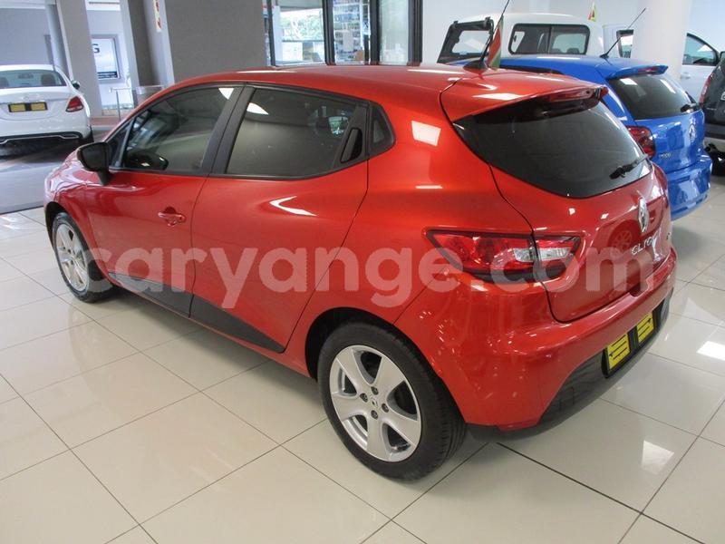 Big with watermark renault clio namibia windhoek 11558