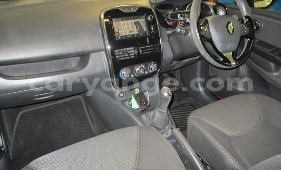 Acheter Occasion Voiture Renault Clio Rouge à Windhoek, Namibie Acheter Occasion Voiture Renault Clio Rouge à Windhoek, Namibie