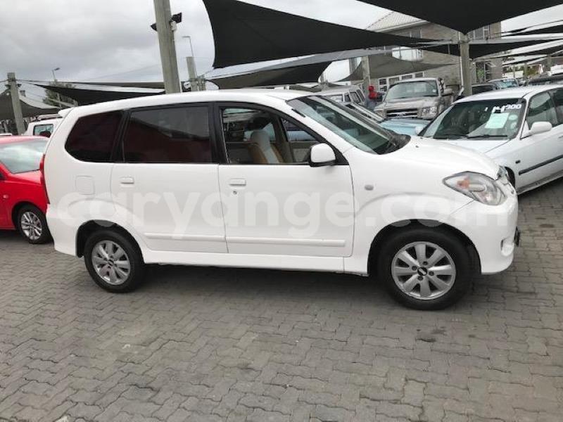 Big with watermark toyota avanza namibia windhoek 11563