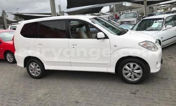 Acheter Occasion Voiture Toyota Avanza Blanc à Windhoek, Namibie Acheter Occasion Voiture Toyota Avanza Blanc à Windhoek, Namibie
