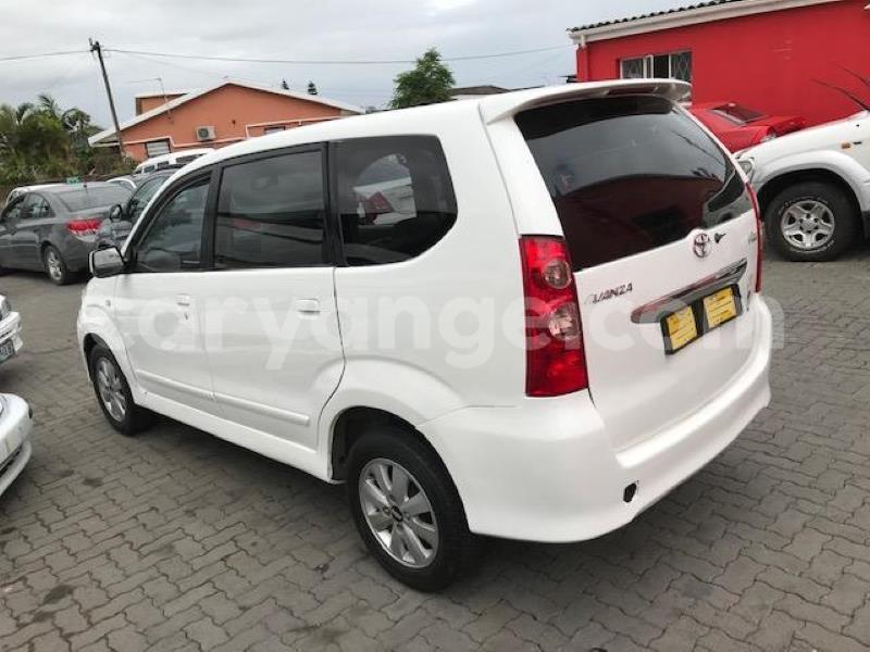 Big with watermark toyota avanza namibia windhoek 11563