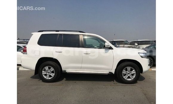 Buy Import Toyota Land Cruiser White Car in Import - Dubai in Namibia Buy Import Toyota Land Cruiser White Car in Import - Dubai in Namibia