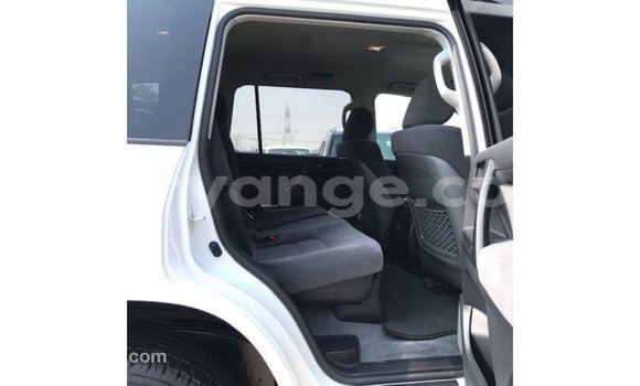Buy Import Toyota Land Cruiser White Car in Import - Dubai in Namibia Buy Import Toyota Land Cruiser White Car in Import - Dubai in Namibia
