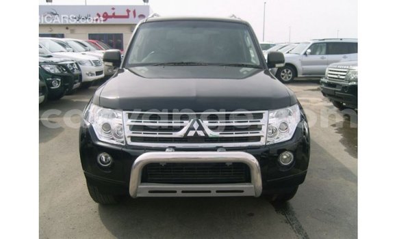 Acheter Import Voiture Mitsubishi Pajero Noir à Import - Dubai, Namibie Acheter Import Voiture Mitsubishi Pajero Noir à Import - Dubai, Namibie