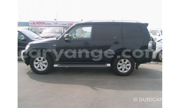 Acheter Import Voiture Mitsubishi Pajero Noir à Import - Dubai, Namibie Acheter Import Voiture Mitsubishi Pajero Noir à Import - Dubai, Namibie