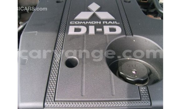 Acheter Import Voiture Mitsubishi Pajero Noir à Import - Dubai, Namibie Acheter Import Voiture Mitsubishi Pajero Noir à Import - Dubai, Namibie