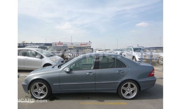 Buy Import Mercedes-Benz 190 Blue Car in Import - Dubai in Namibia Buy Import Mercedes-Benz 190 Blue Car in Import - Dubai in Namibia