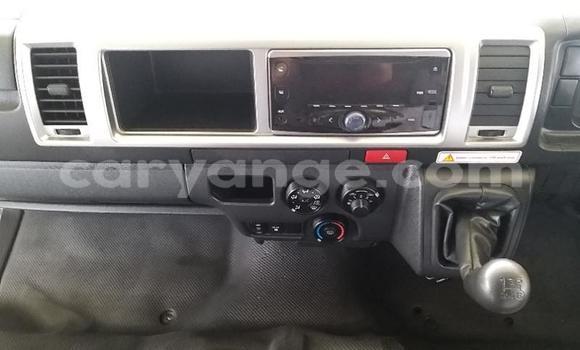 Acheter Occasion Voiture Toyota iQ Blanc à Windhoek, Namibie Acheter Occasion Voiture Toyota iQ Blanc à Windhoek, Namibie