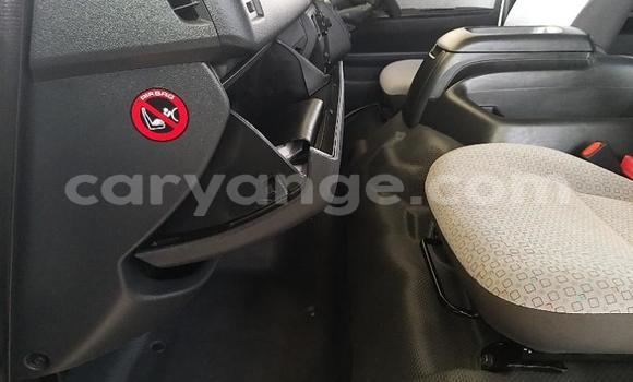 Acheter Occasion Voiture Toyota iQ Blanc à Windhoek, Namibie Acheter Occasion Voiture Toyota iQ Blanc à Windhoek, Namibie