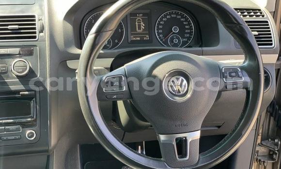 Acheter Occasion Voiture Volkswagen Touran Gris à Windhoek, Namibie Acheter Occasion Voiture Volkswagen Touran Gris à Windhoek, Namibie