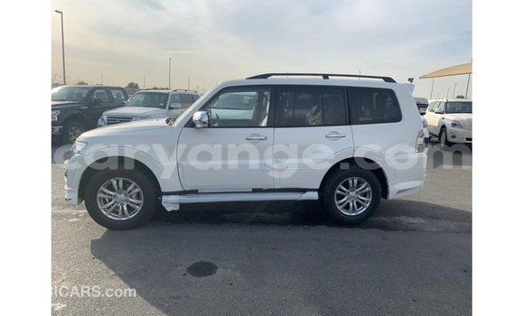 Buy Import Mitsubishi Pajero White Car in Import - Dubai in Namibia Buy Import Mitsubishi Pajero White Car in Import - Dubai in Namibia
