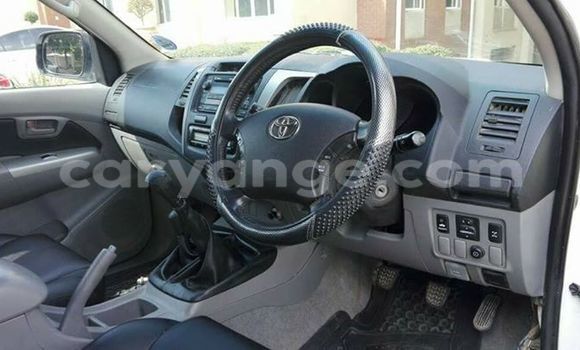 Buy Used Toyota Hilux White Car in Windhoek in Namibia Buy Used Toyota Hilux White Car in Windhoek in Namibia