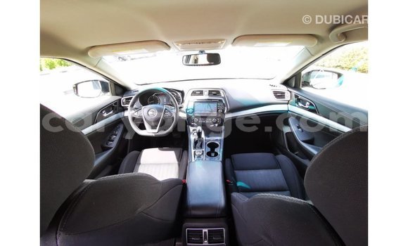 Acheter Import Voiture Nissan Maxima Blanc à Import - Dubai, Namibie Acheter Import Voiture Nissan Maxima Blanc à Import - Dubai, Namibie