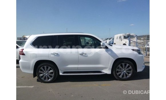 Acheter Import Voiture Lexus LX Blanc à Import - Dubai, Namibie Acheter Import Voiture Lexus LX Blanc à Import - Dubai, Namibie