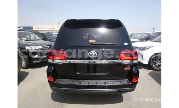 Acheter Import Voiture Toyota Land Cruiser Noir à Import - Dubai, Namibie Acheter Import Voiture Toyota Land Cruiser Noir à Import - Dubai, Namibie
