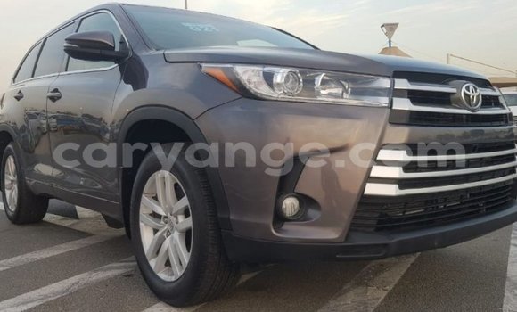 Acheter Import Voiture Toyota Highlander Autre à Import - Dubai, Namibie Acheter Import Voiture Toyota Highlander Autre à Import - Dubai, Namibie