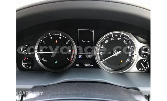 Acheter Import Voiture Toyota Land Cruiser Noir à Import - Dubai, Namibie Acheter Import Voiture Toyota Land Cruiser Noir à Import - Dubai, Namibie